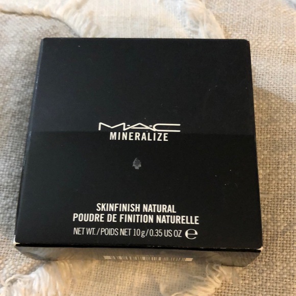 MAC Cosmetics Other - MAC mineralize skin finish natural